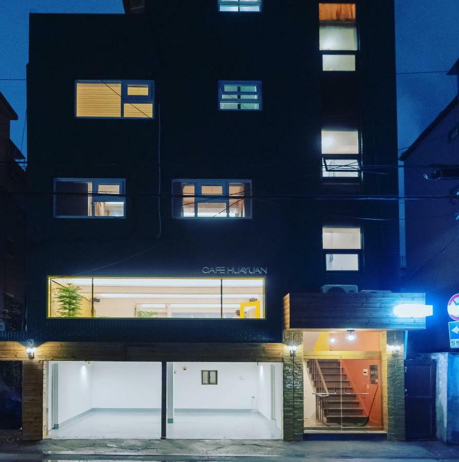 Huayuanhouse Hq In Hongdae Hotell Seoul Exteriör bild